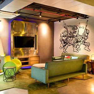 Lair Suite